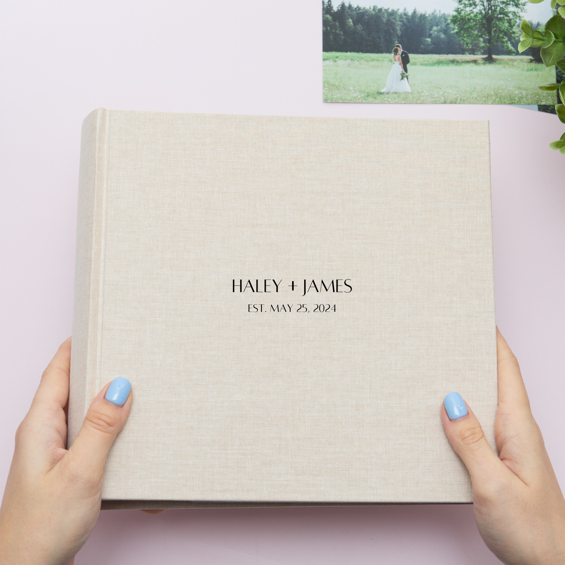 Personalized Linen Photo Album with 200 4x6 in Sleeves